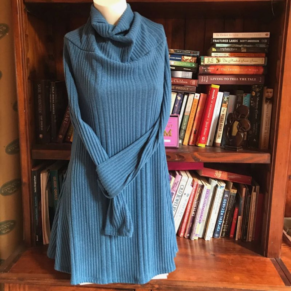 easel Dresses & Skirts - Off the shoulder knit mini Sweater Dress Sz S